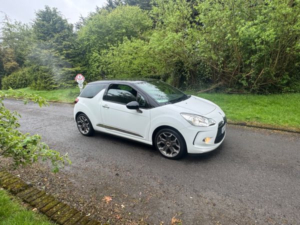 Citroen DS 3 Hatchback, Petrol, 2015, White