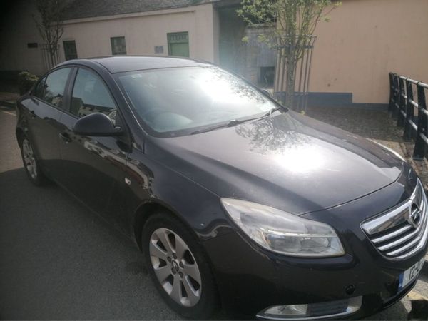 Opel Insignia Hatchback, Diesel, 2012, Black
