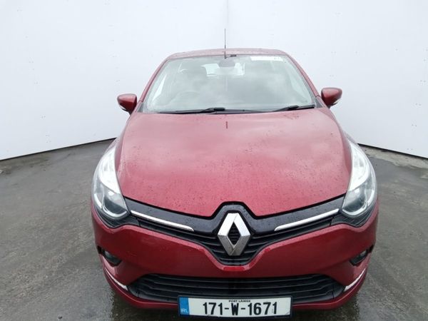 Renault Clio Hatchback, Petrol, 2017, Red