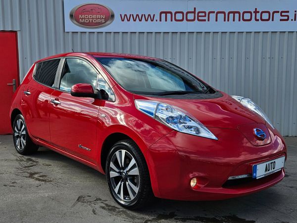 Nissan Leaf Hatchback, Electric, 2015, Red