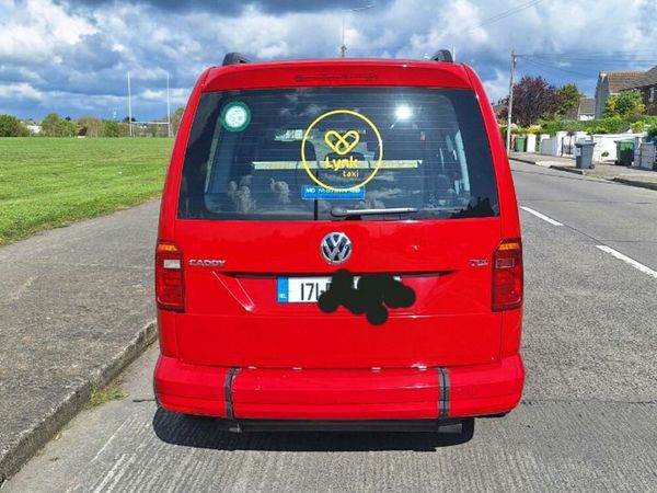 Volkswagen Caddy MPV, Diesel, 2017, Red