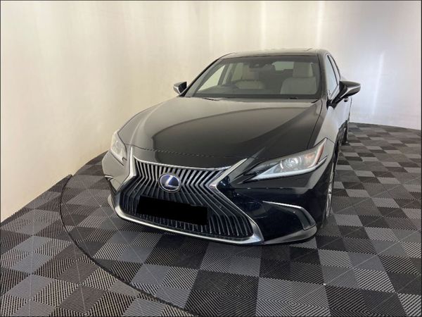 Lexus ES Saloon, Petrol Hybrid, 2019, Black