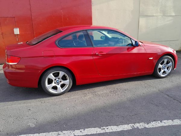 BMW 3-Series Coupe, Petrol, 2007, Red