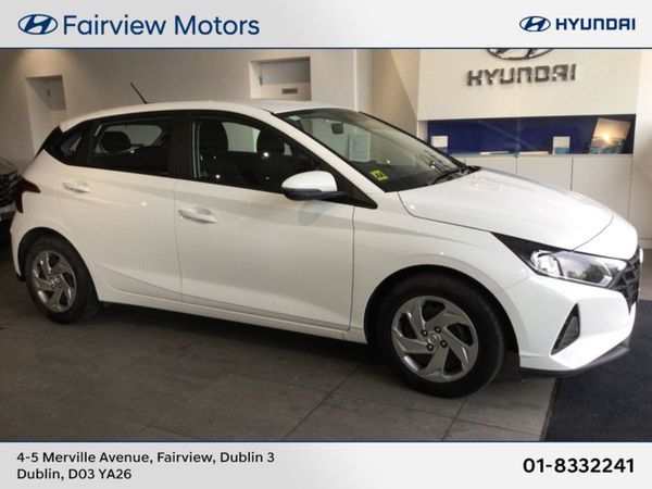 Hyundai i20 Hatchback, Petrol, 2022, White