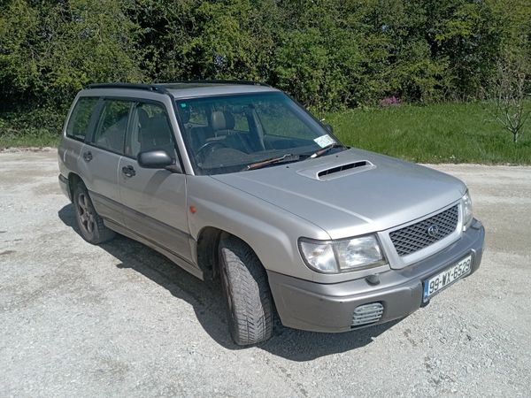 Subaru Forester SUV, Petrol, 1999, Silver
