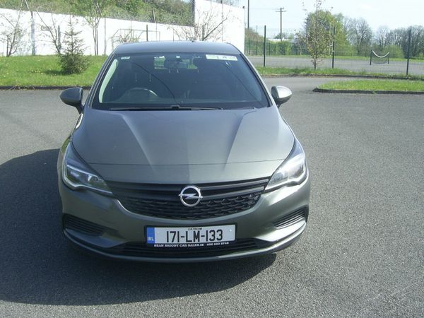 Opel Astra Hatchback, Petrol, 2017, Grey