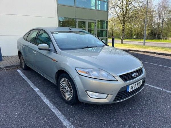 Ford Mondeo Saloon, Diesel, 2009, Gold