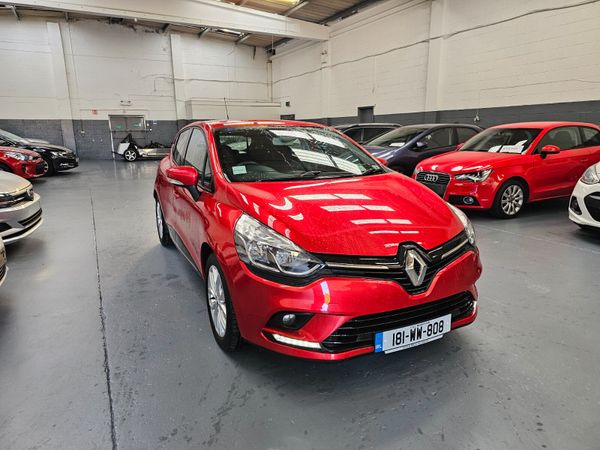 Renault Clio Hatchback, Petrol, 2018, Red