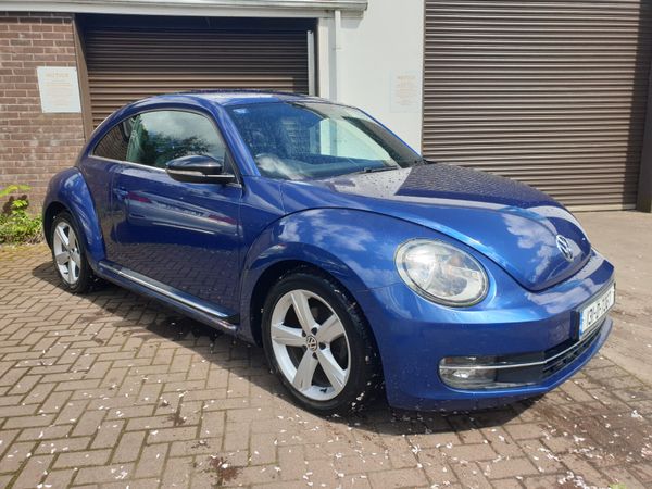 Volkswagen Beetle Hatchback, Diesel, 2013, Blue