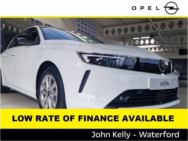 Opel Astra Hatchback, Petrol, 2024, White