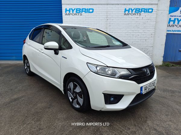 Honda Fit Hatchback, Petrol Hybrid, 2014, White