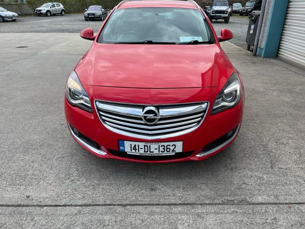 Opel Insignia Estate, Diesel, 2014, Red