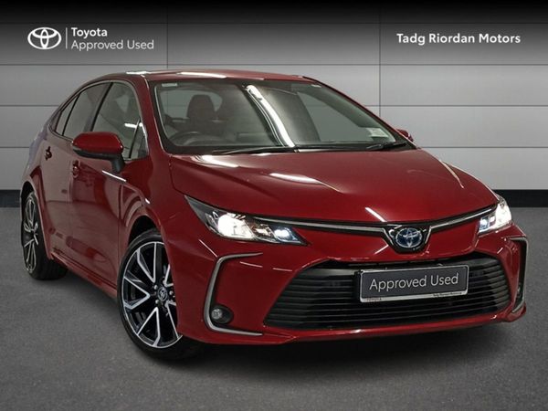 Toyota Corolla Saloon, Hybrid, 2022, White