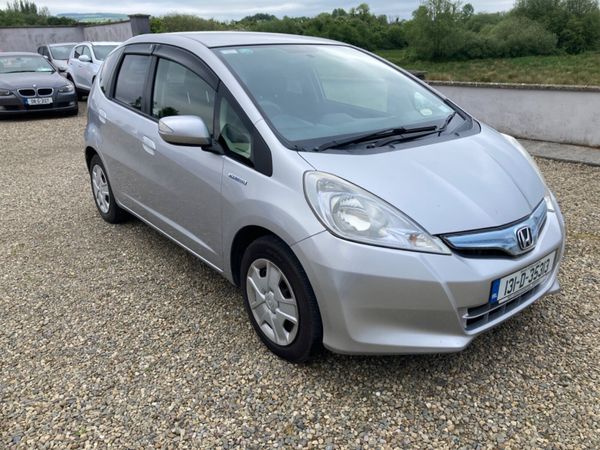 Honda Fit Hatchback, Petrol Hybrid, 2013, Silver