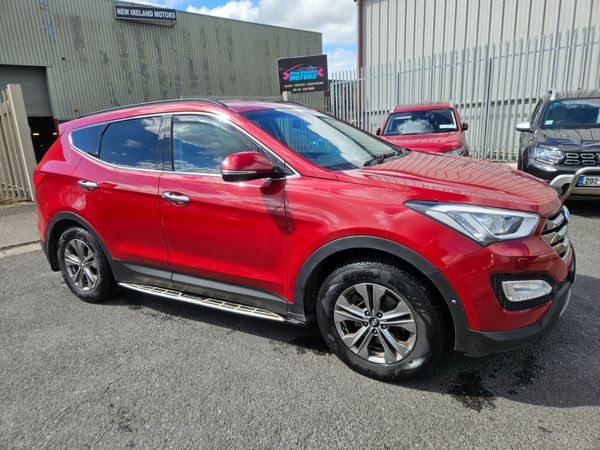 Hyundai Santa Fe SUV, Diesel, 2014, Red