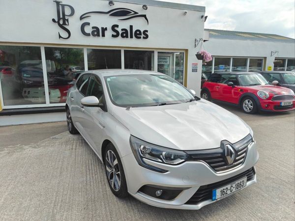 Renault Megane Hatchback, Diesel, 2016, Silver