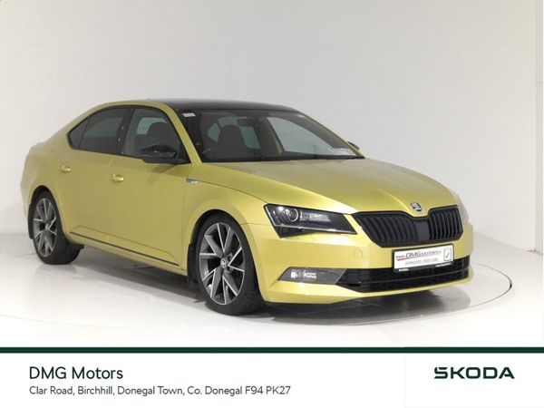 Skoda Superb Hatchback, Diesel, 2018, Green