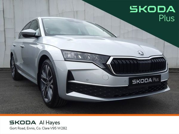 Skoda Octavia Saloon, Petrol, 2024, Silver