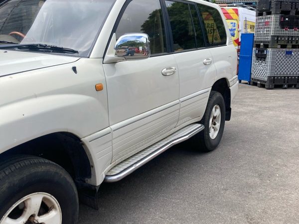 Toyota Land Cruiser SUV, Petrol, 2000, Beige