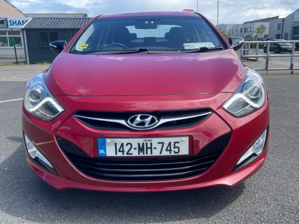 Hyundai i40 Saloon, Diesel, 2014, Red