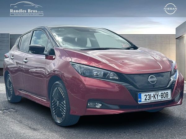 Nissan Leaf MPV, Electric, 2023, Red