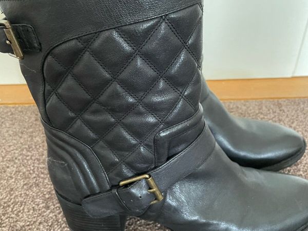 Clarks ankle boots ireland best sale