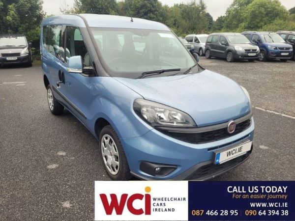 Fiat Doblo MPV, Petrol, 2017, Blue