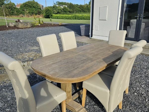 Table and chairs for sale in Co. Westmeath for €700 on DoneDeal