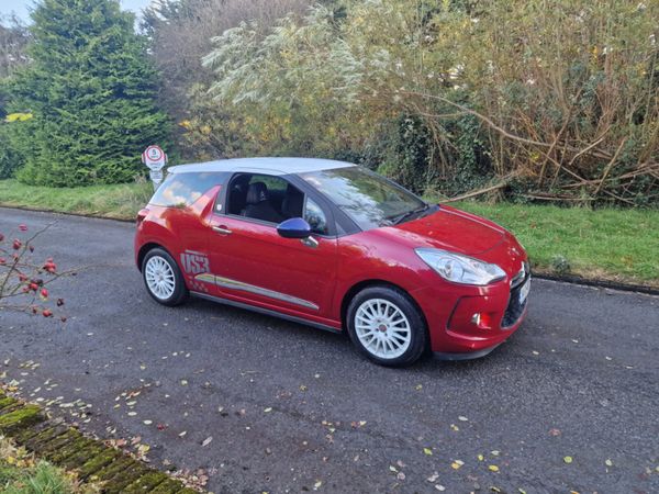 Citroen DS 3 Hatchback, Petrol, 2014, Red