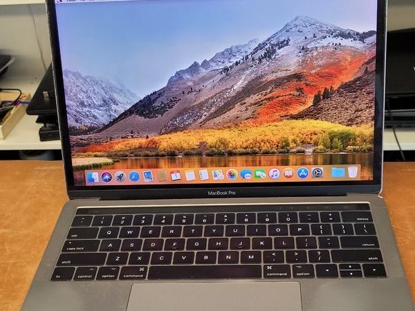 MacBookPRO (13.3インチ2010MID) DVDドライブ付