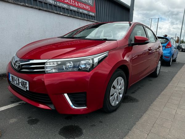 Toyota Corolla Saloon, Petrol, 2016, Red