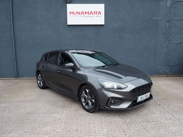 Ford Focus Hatchback, Petrol, 2019, Grey