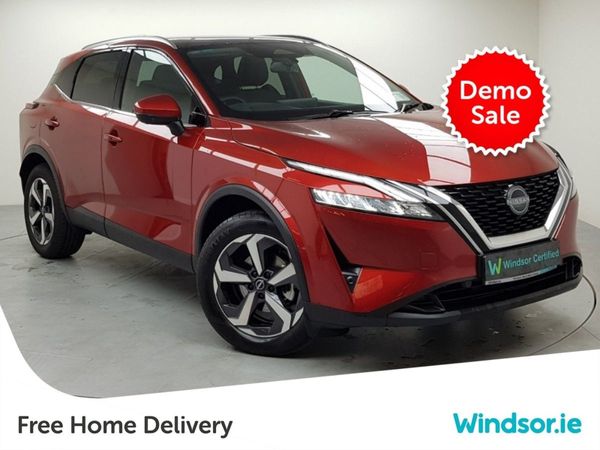 Nissan Qashqai MPV, Petrol Hybrid, 2024, Red