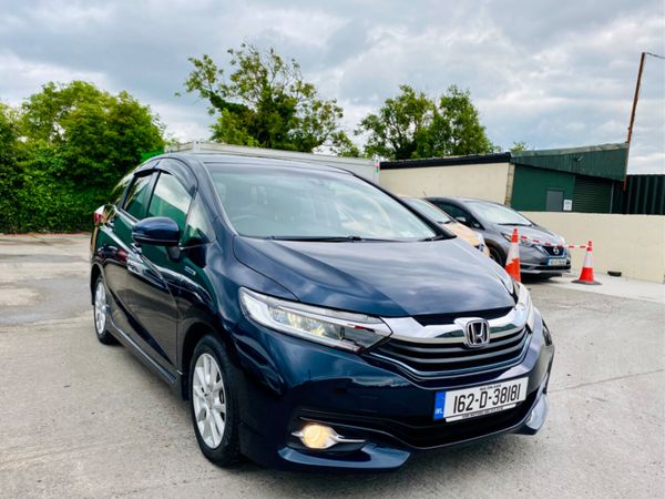 Honda Shuttle MPV, Petrol Hybrid, 2016, Blue