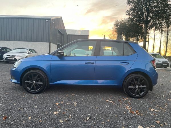 Skoda Fabia Hatchback, Petrol, 2017, White