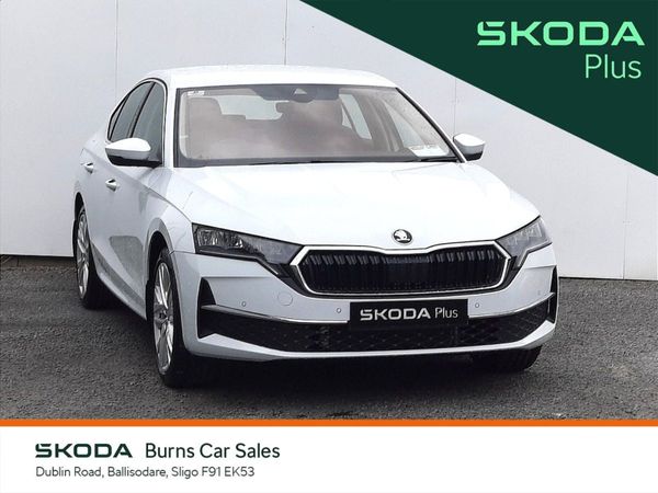 Skoda Octavia Saloon, Diesel, 2024, White