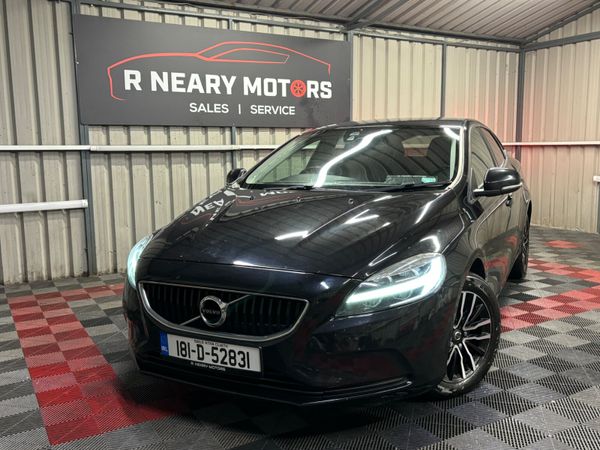 Volvo V40 Hatchback, Diesel, 2018, Black