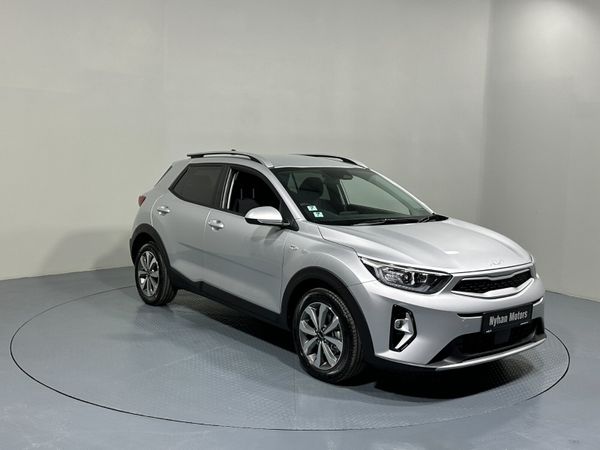 Kia Stonic MPV, Petrol, 2025, Silver