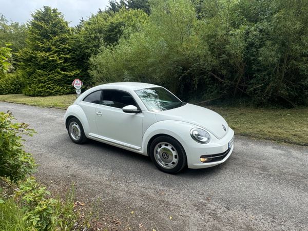 Volkswagen Beetle Hatchback, Petrol, 2014, White