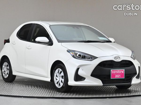 Toyota Yaris Hatchback, Petrol, 2021, White