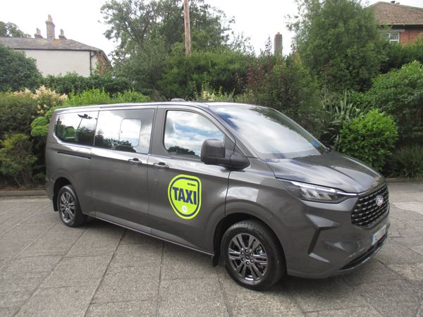 Ford Tourneo MPV, Diesel, 2024, Grey