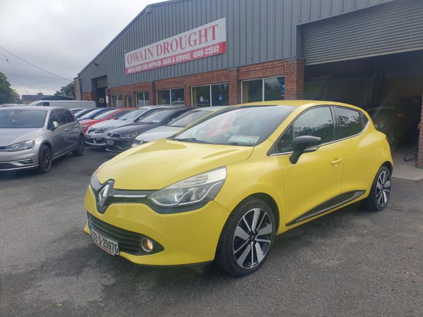 Renault Clio Hatchback, Petrol, 2013, Yellow