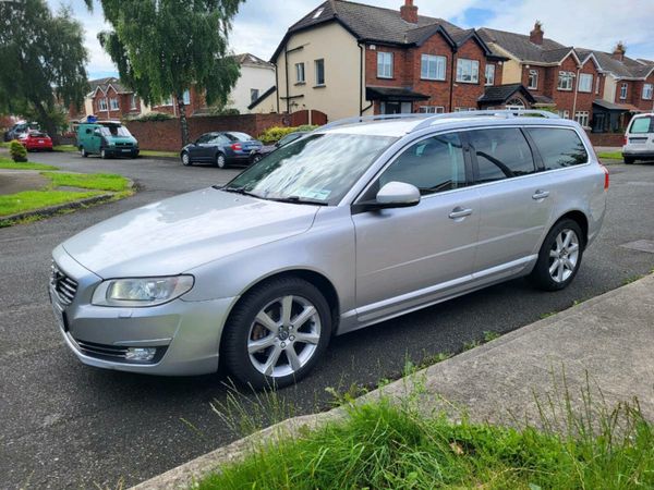 Volvo V70 Estate, Diesel, 2015, Silver