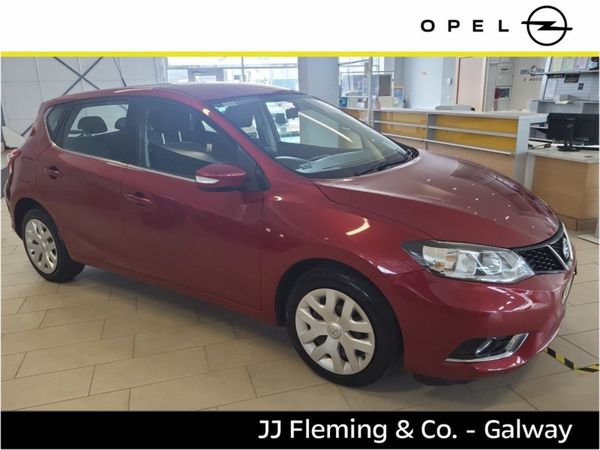 Nissan Pulsar Hatchback, Diesel, 2016, Red