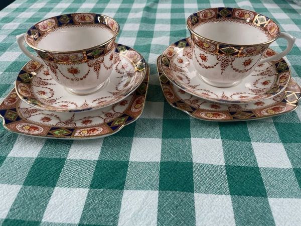 Collectible tea cups and saucers best sale