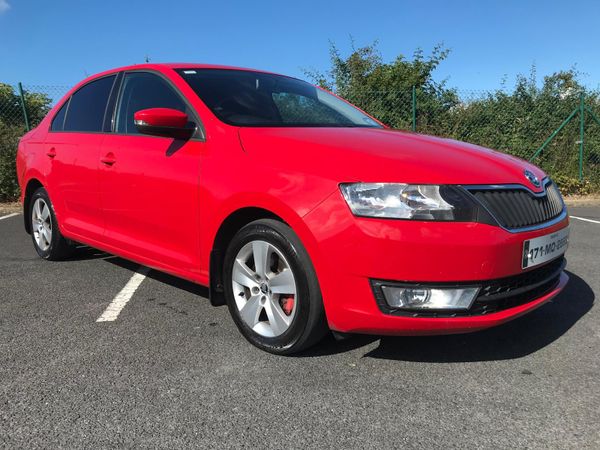 Skoda Rapid Hatchback, Diesel, 2017, Red