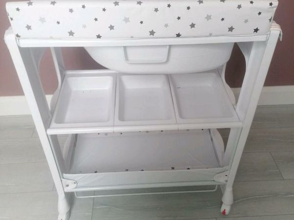Baby elegance changing table sale