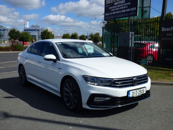 Volkswagen Passat Saloon, Diesel, 2021, White