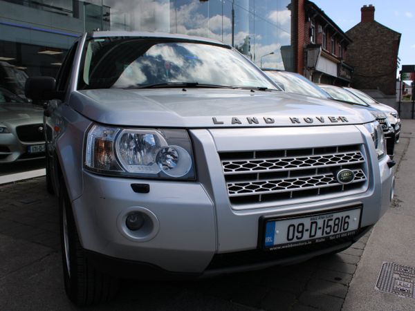 Land Rover Freelander SUV, Diesel, 2009, Silver