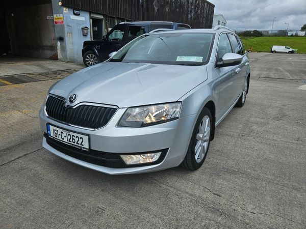 Skoda Octavia Estate, Diesel, 2016, Silver